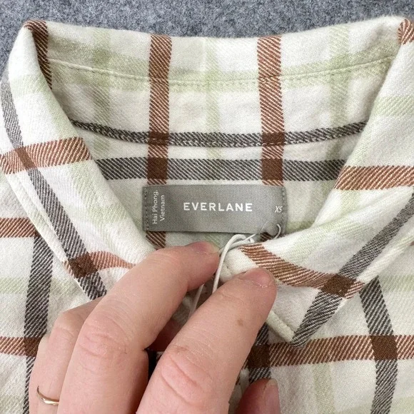 Everlane Oversized Plaid Flannel Shirt Cream Brown Sage Green Women's Size XS - Picture 3 of 12